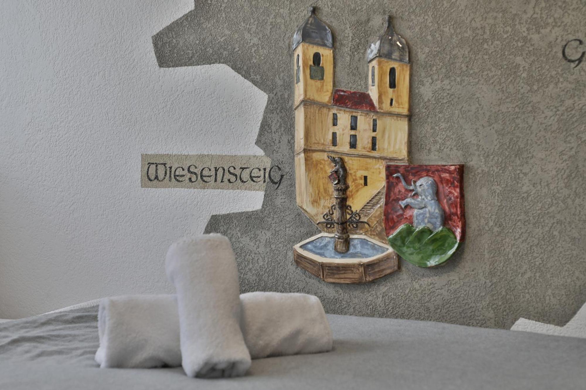Moderne Ferienwohnungen - Service Wie Im Hotel Göppingen Esterno foto